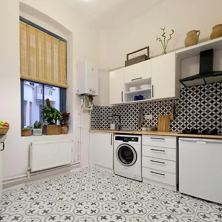 Stylish & High Ceiling Around Galata Tower * Provincia di Istanbul