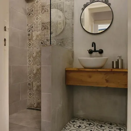 Stylish & High Ceiling Around Galata Tower * Provincia di Istanbul