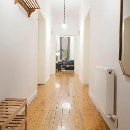 Appartamento Stylish & High Ceiling Around Galata Tower Provincia di Istanbul